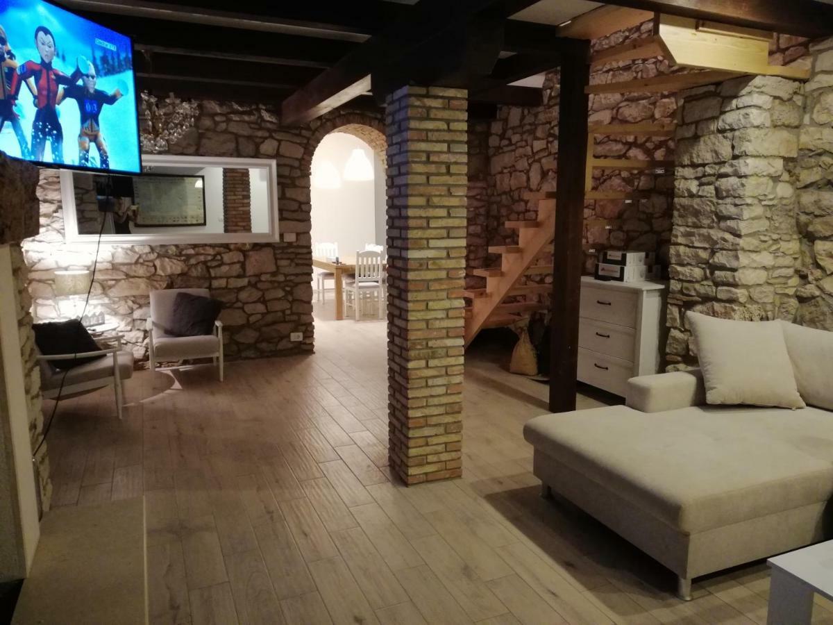 Villa Tailor'S House à Labin  Extérieur photo